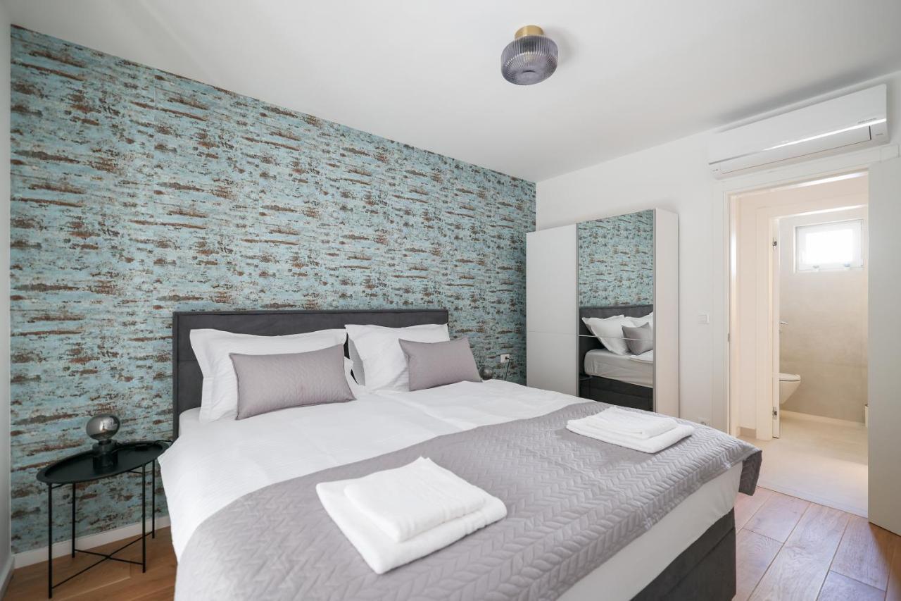 Apartments Mila Sveti Filip i Jakov Luaran gambar
