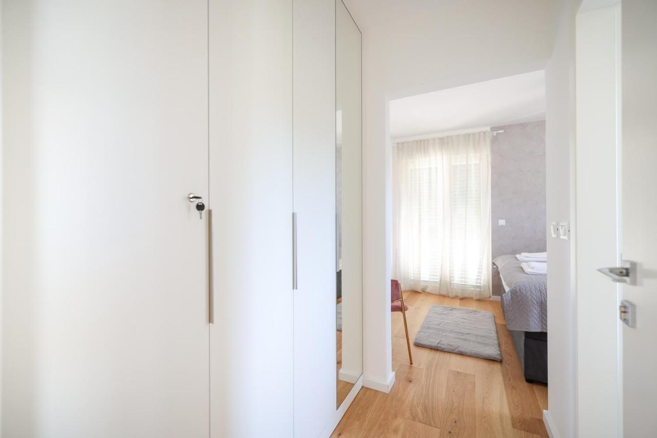 Apartments Mila Sveti Filip i Jakov Luaran gambar