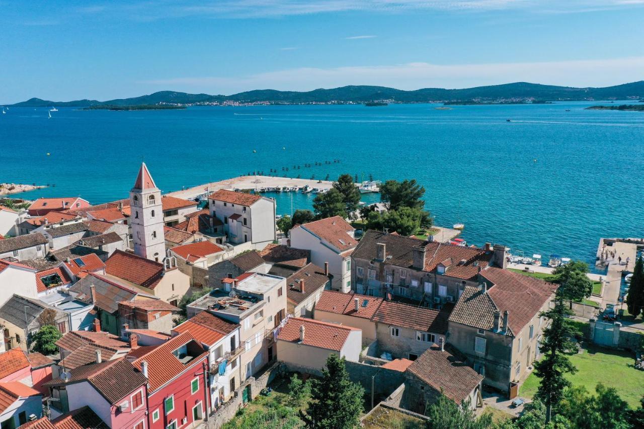 Apartments Mila Sveti Filip i Jakov Luaran gambar