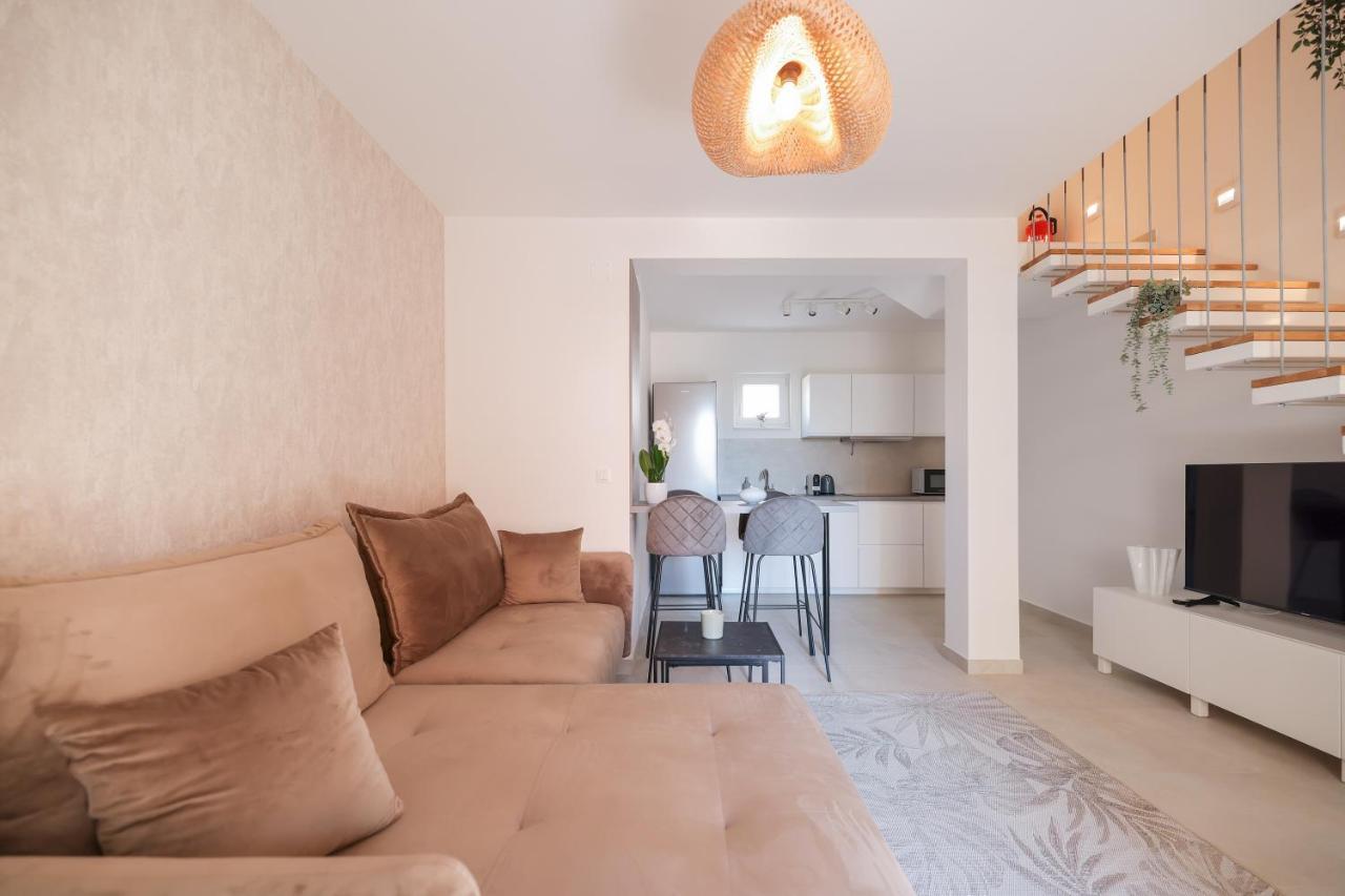 Apartments Mila Sveti Filip i Jakov Luaran gambar